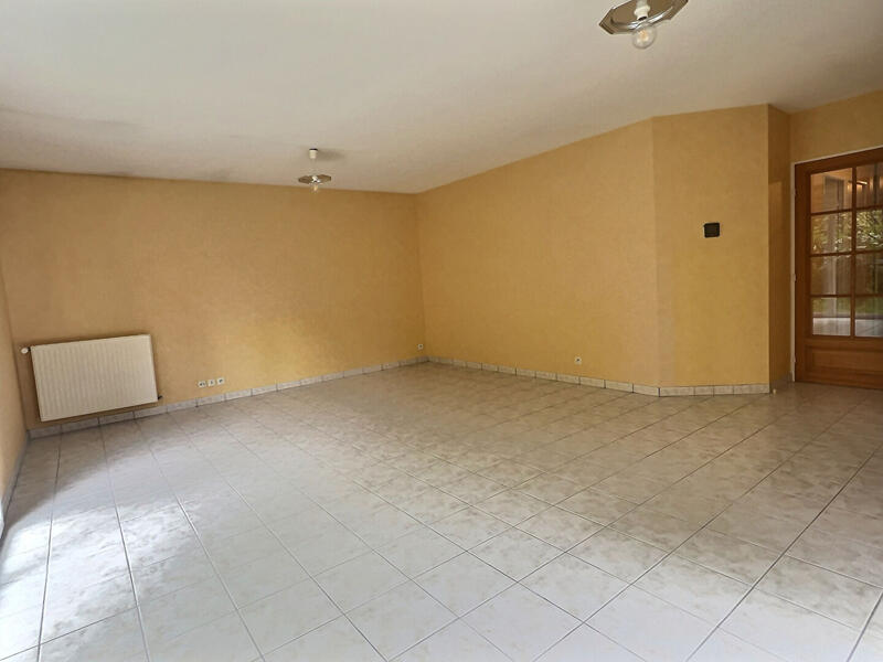 Maison - 107 m² - 6 pièces