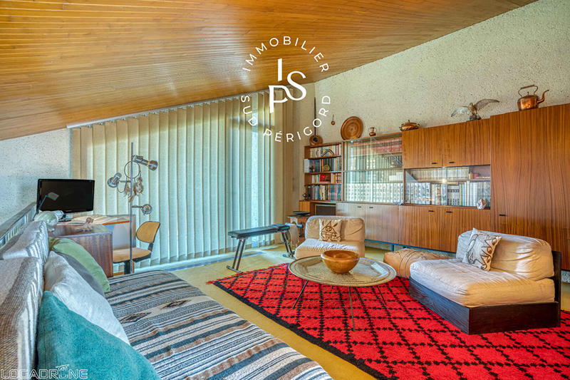 Maison - 203 m² - 6 pièces