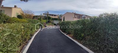 Demeure - 165 m² - 9 pièces