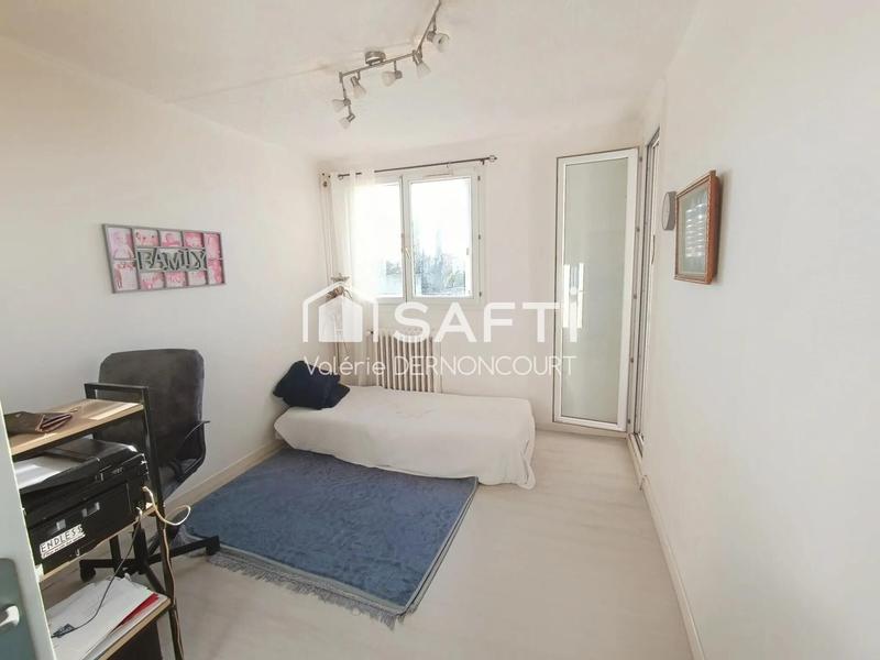 Appartement - 98 m² - 6 pièces