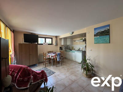 Maison - 182 m² - 7 pièces