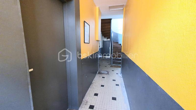 Studio - 12 m² - 1 pièce