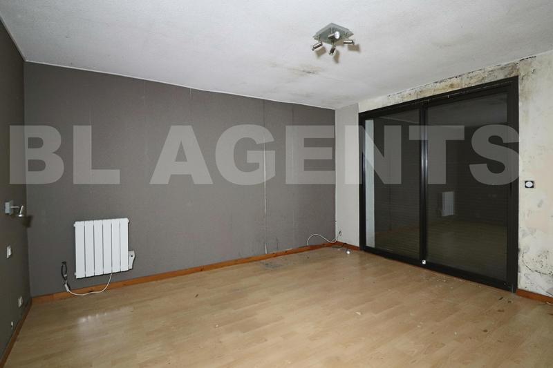 Maison - 340 m² - 10 pièces