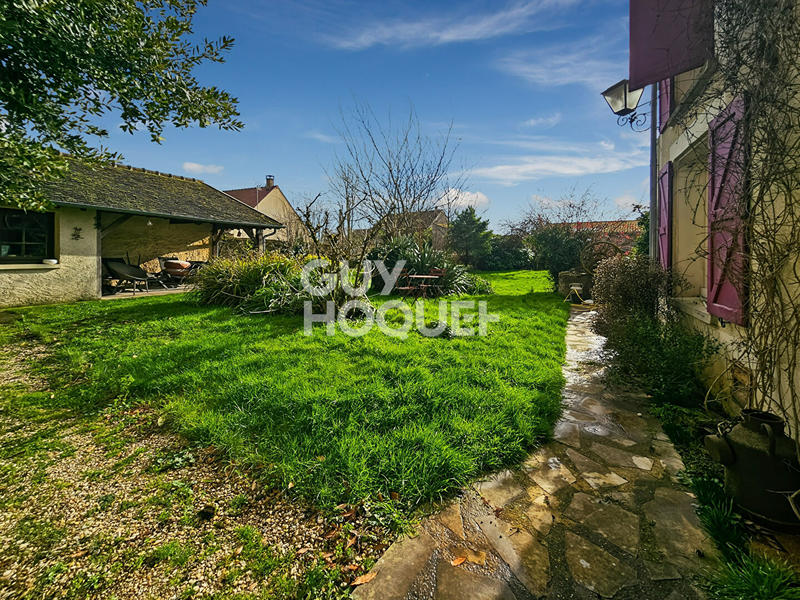 Maison - 200 m² - 8 pièces