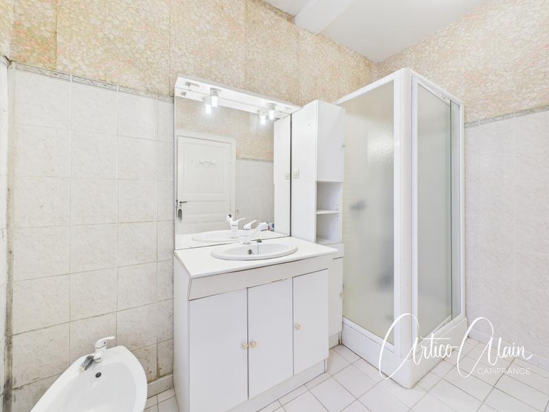 Maison bourgeoise - 275 m² - 9 pièces