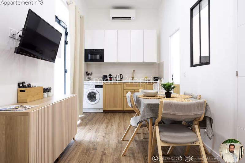 Appartement - 100 m² - 9 pièces