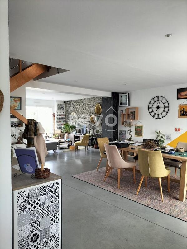 Maison - 143 m² - 5 pièces