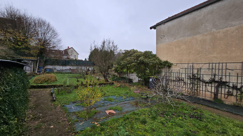 Maison - 92 m² - 5 pièces