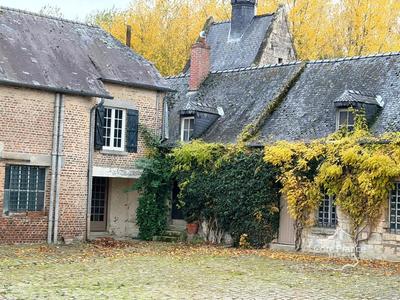 Maison - 278 m² - 14 pièces