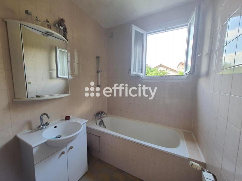 Maison - 146 m² - 7 pièces