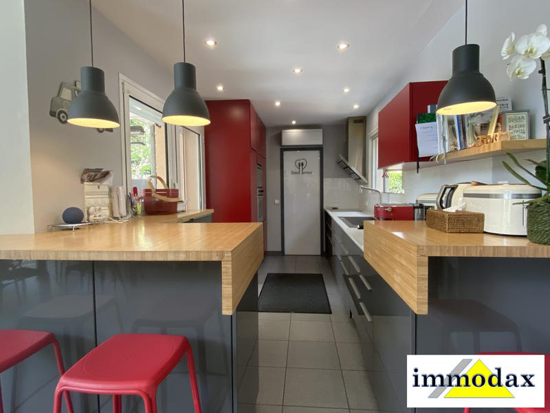 Maison contemporaine - 192 m² - 6 pièces