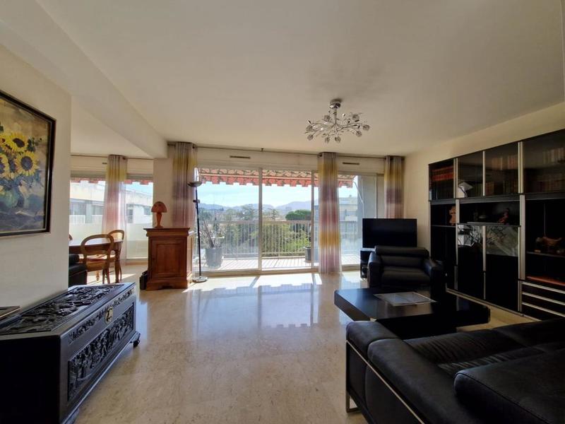 Appartement - 96 m² - 4 pièces