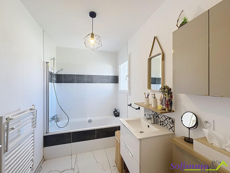 Maison - 91 m² - 4 pièces