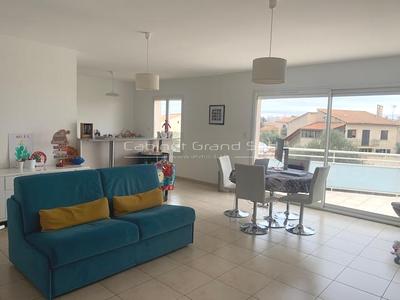 Appartement - 81 m² - 4 pièces