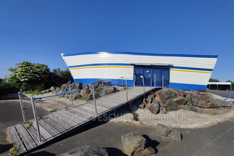 Local commercial - 1 140 m²