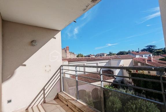 Appartement - 82 m² - 3 pièces