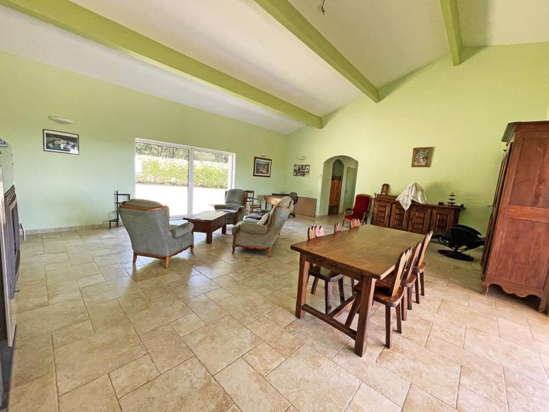 Maison - 190 m² - 5 pièces