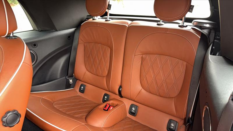 Mini Cabrio 1.5 Cooper 136 Exquisite