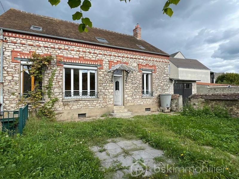 Maison en pierre - 140 m² - 6 pièces
