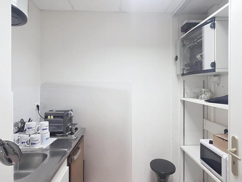 Local commercial - 48 m² - 3 pièces