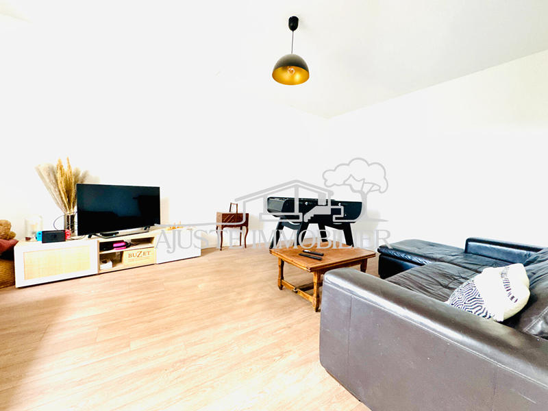 Maison - 92 m² - 6 pièces