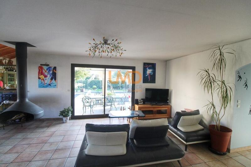 Villa - 137 m² - 5 pièces