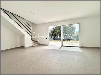 Maison - 85 m² - 5 pièces