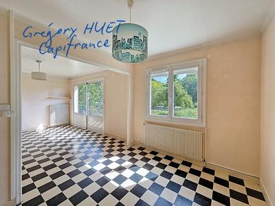 Maison - 87 m² - 4 pièces