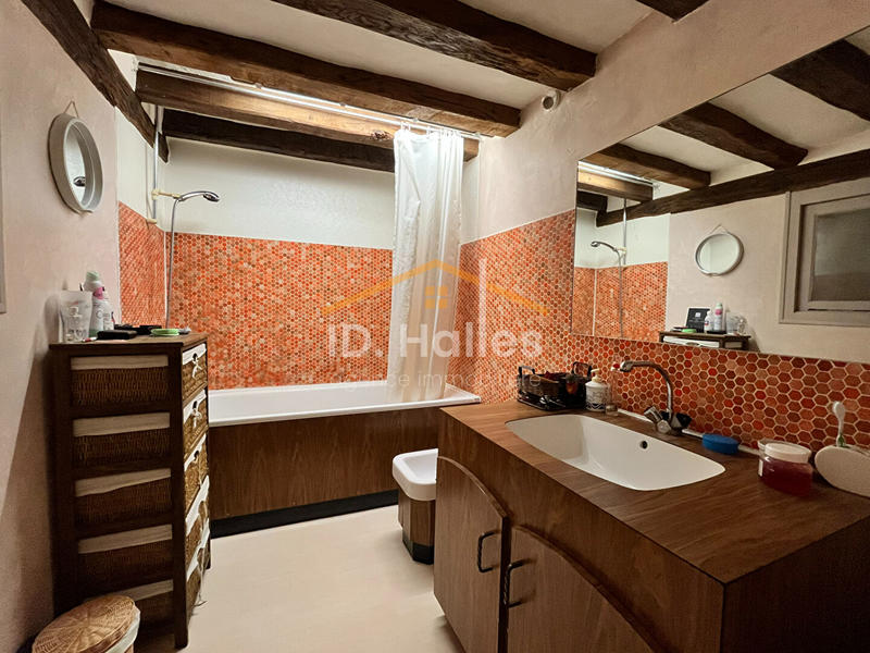 Maison - 209 m² - 8 pièces