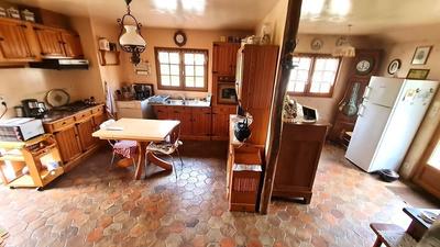 Maison - 170 m² - 9 pièces