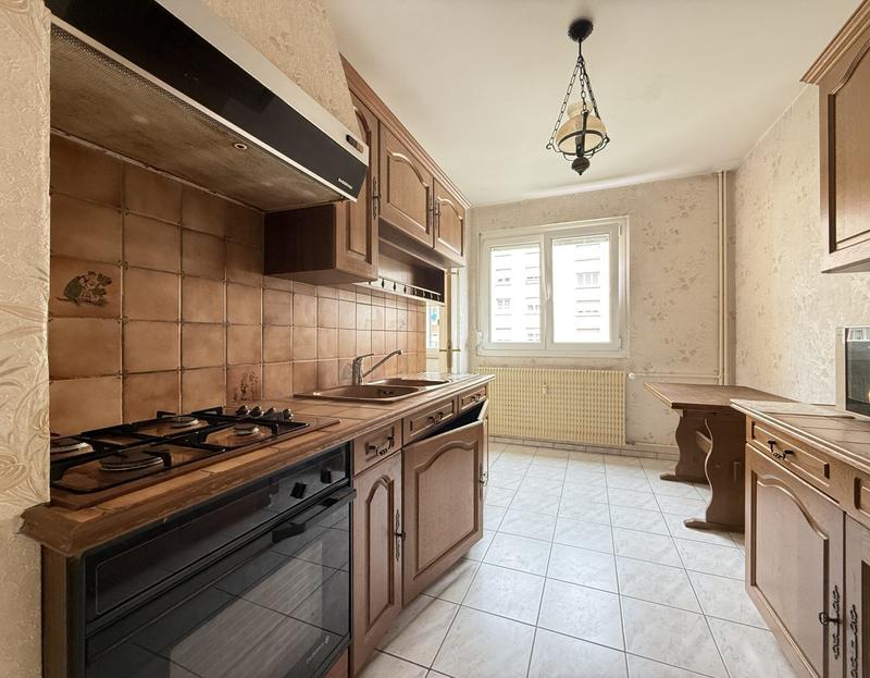 Appartement - 80 m² - 3 pièces