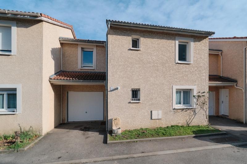 Maison - 97 m² - 5 pièces