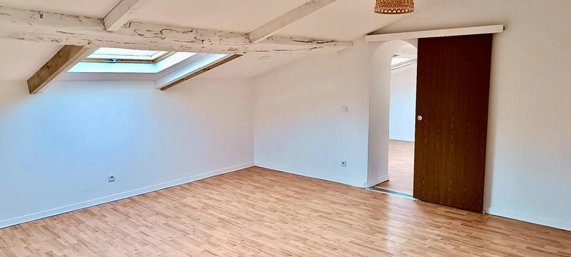 Maison - 99 m² - 4 pièces