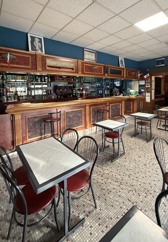 Maison - 243 m² - 7 pièces