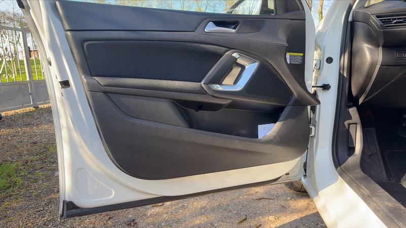 Peugeot 308 1.5 BlueHDi 130 Eat8 Allure Pack