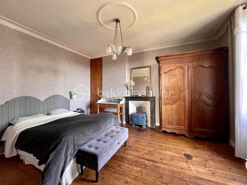 Maison en pierre - 186 m² - 7 pièces