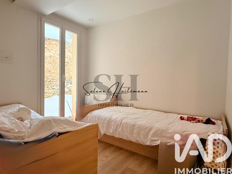 Appartement - 75 m² - 3 pièces