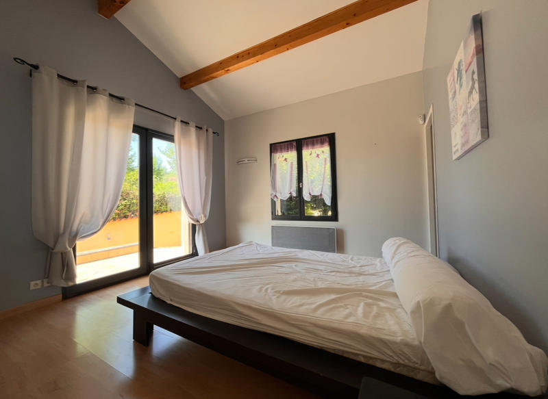 Maison - 183 m² - 8 pièces