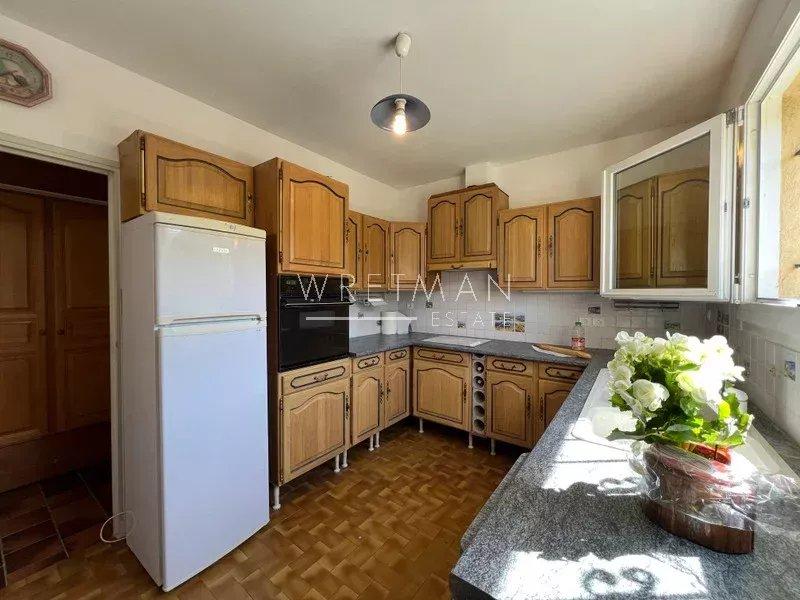 Maison - 140 m² - 7 pièces