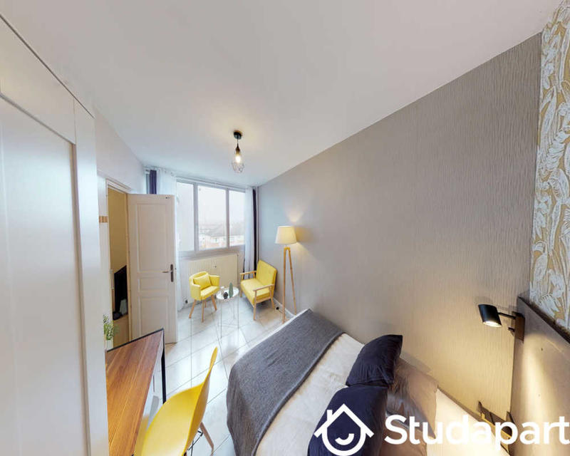 Chambre - 70 m² - 1 pièce