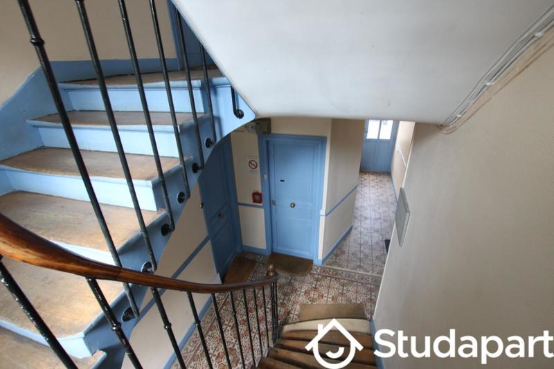 Chambre - 9 m² - 1 pièce