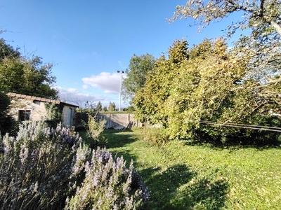 Maison - 98 m² - 4 pièces