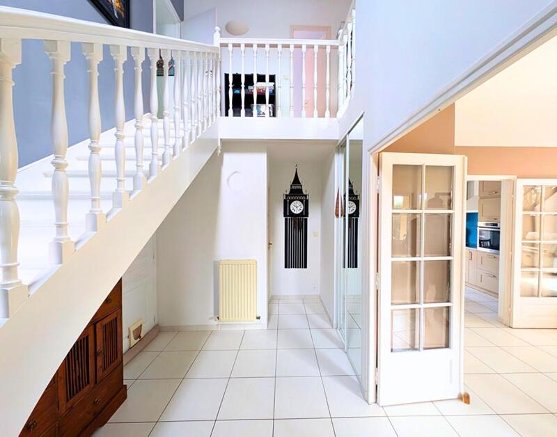 Maison - 160 m² - 8 pièces