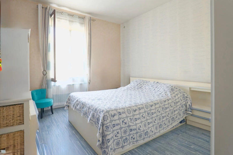 Maison - 151 m² - 7 pièces