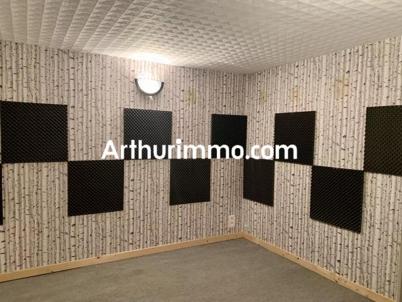 Maison - 157 m² - 8 pièces