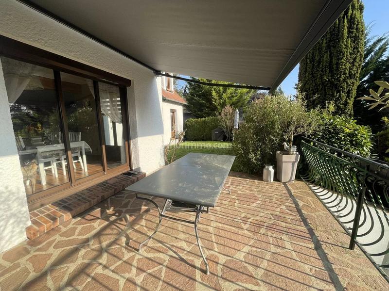 Maison - 181 m² - 8 pièces