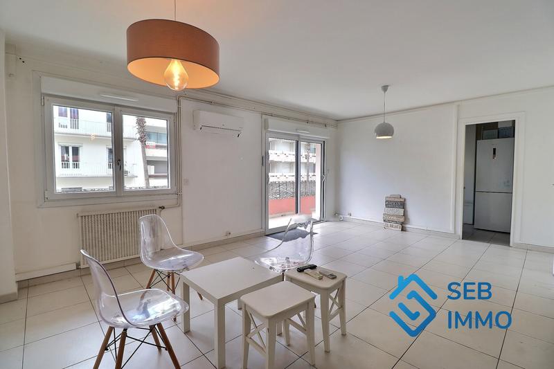 Appartement - 97 m² - 4 pièces