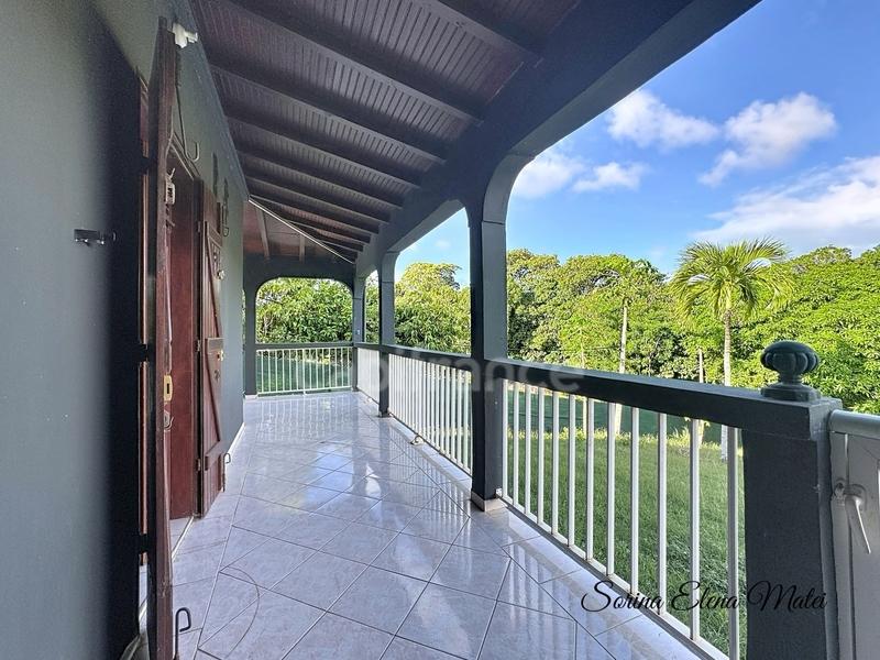 Maison - 150 m² - 9 pièces