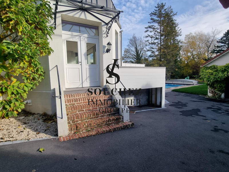 Maison - 170 m² - 8 pièces