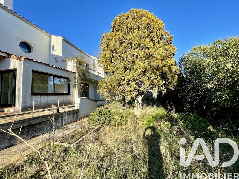 Maison - 310 m² - 10 pièces